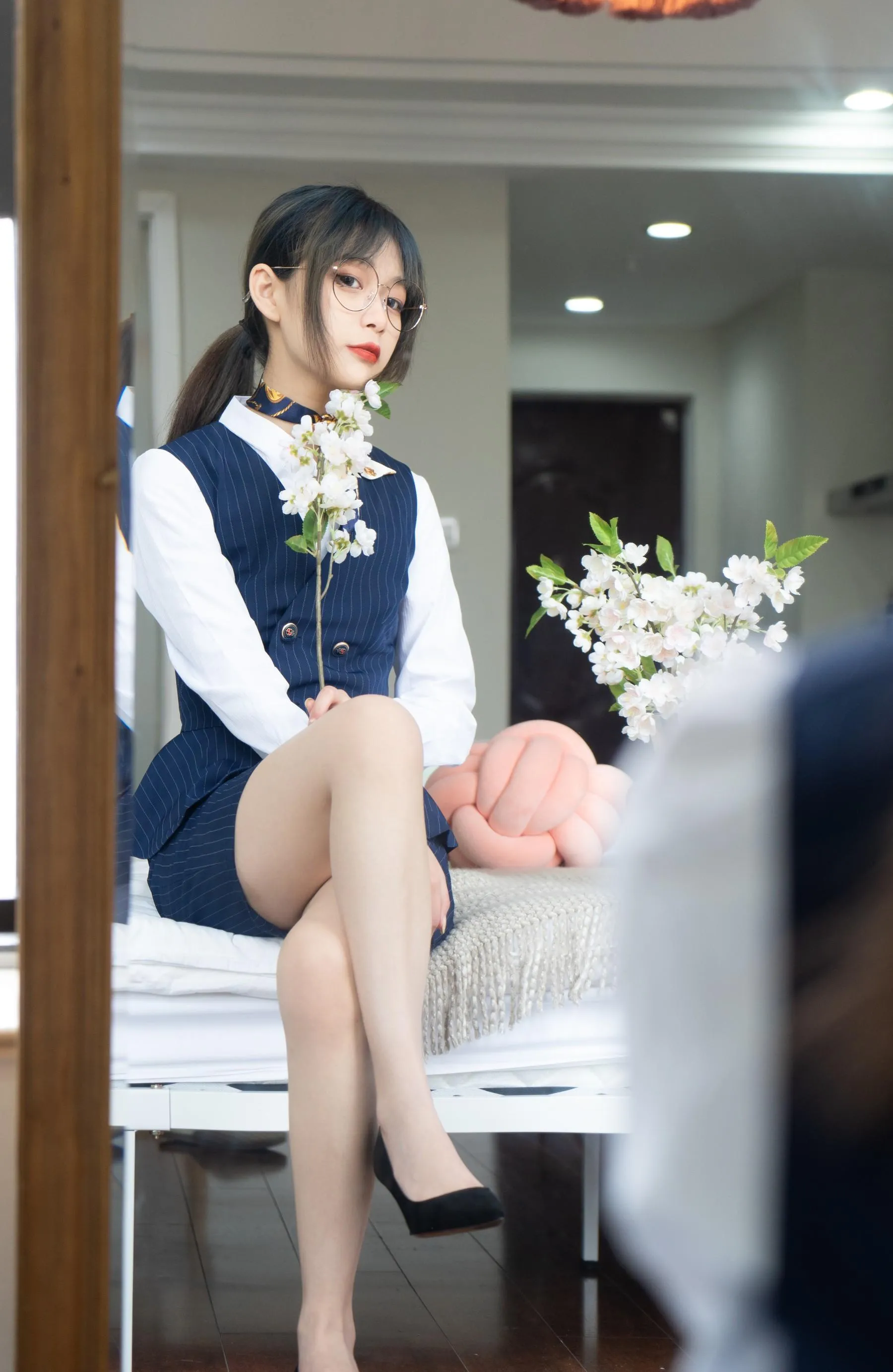 梨瑾瑾 – NO.05 乘务员 [20P]插图9